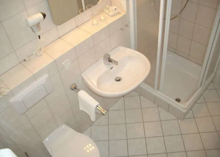 מלון Weinhotel Wagner 2*